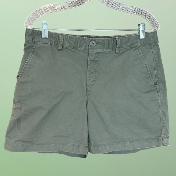EUC Eddie Bauer Womens Slightly Curvy Chino Shorts Green Size 8 - Picture 8 of 9